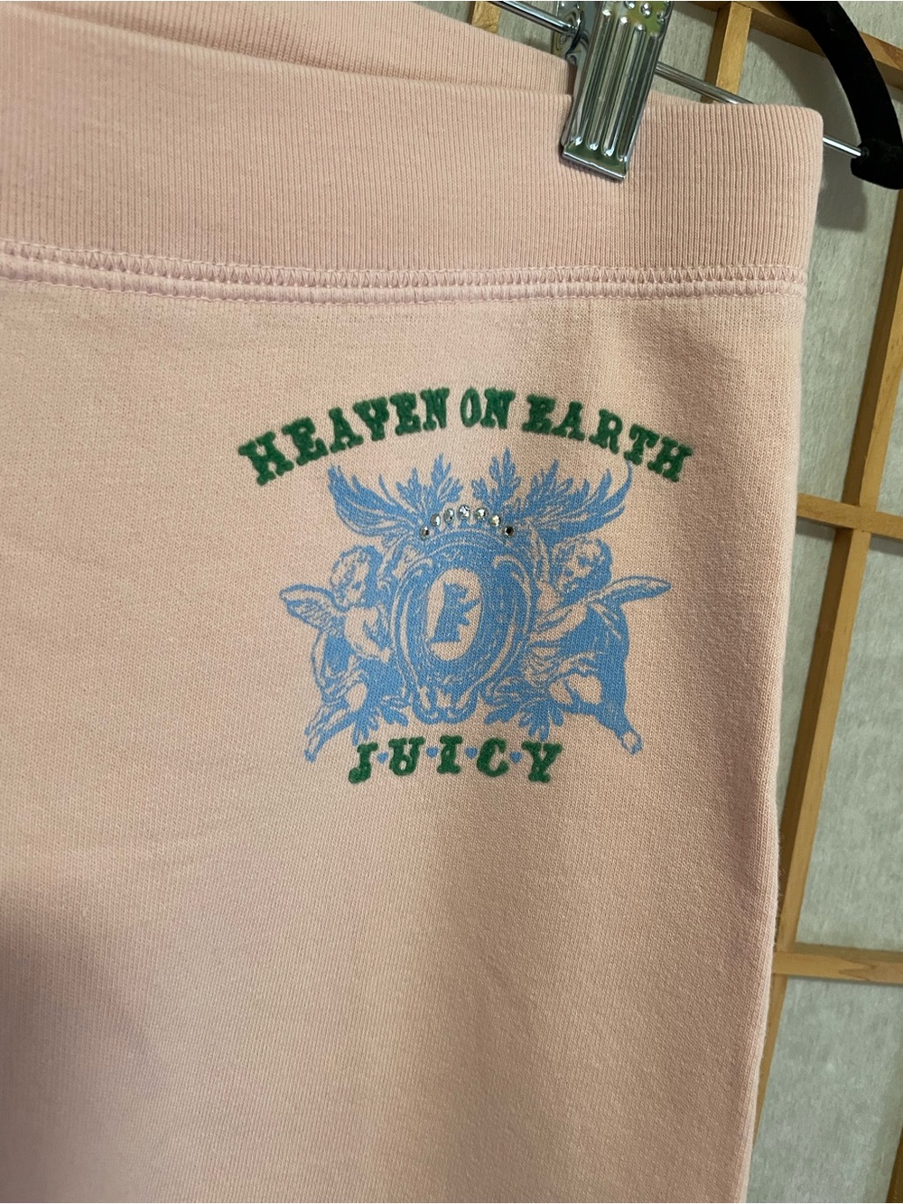 Juicy Couture pink sweatpants - Picture 3 of 9